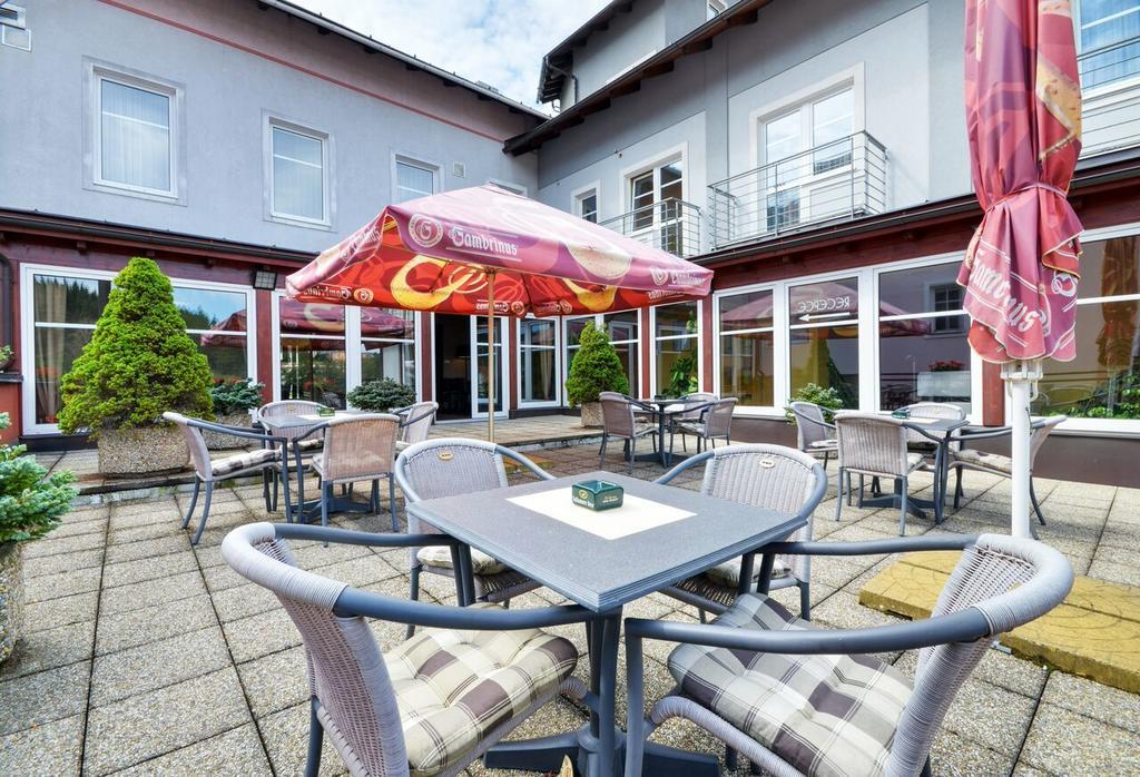 Hotel Filipinum Jablonne nad Orlici Ngoại thất bức ảnh