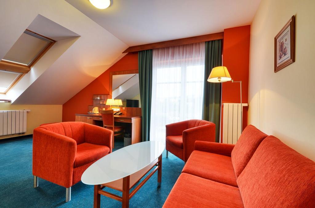 Hotel Filipinum Jablonne nad Orlici Phòng bức ảnh